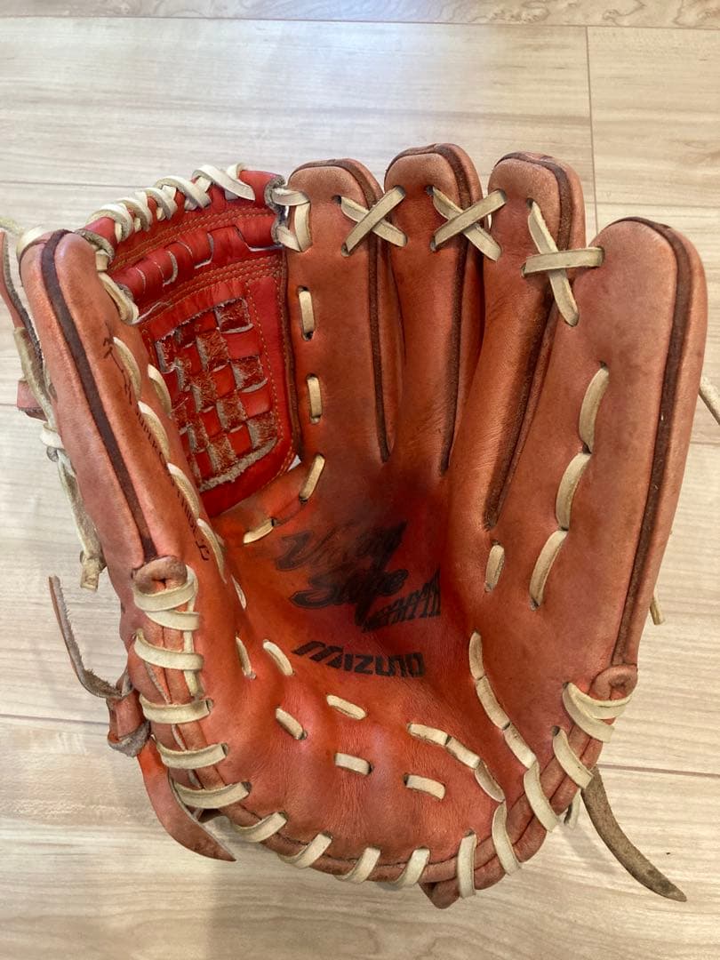 硬式グローブ　ビクトリーステージ　内野手　ミズノ