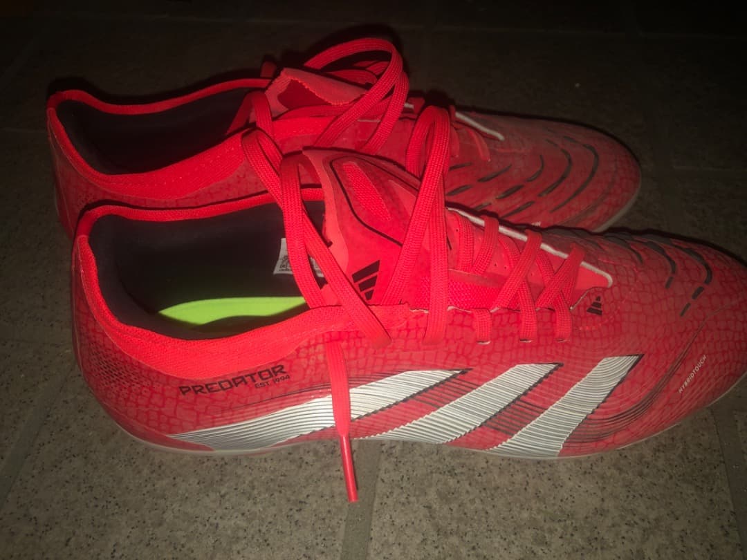 プレデター PRO HG/AG / 土・人工芝用