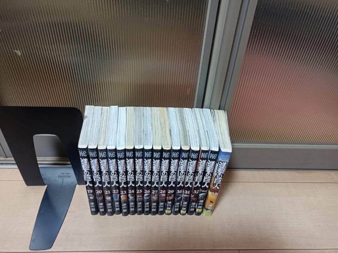 超絶美品 帯付き 進撃の巨人 初版 全巻 全巻セット 諌山創 全３４巻 送料無料