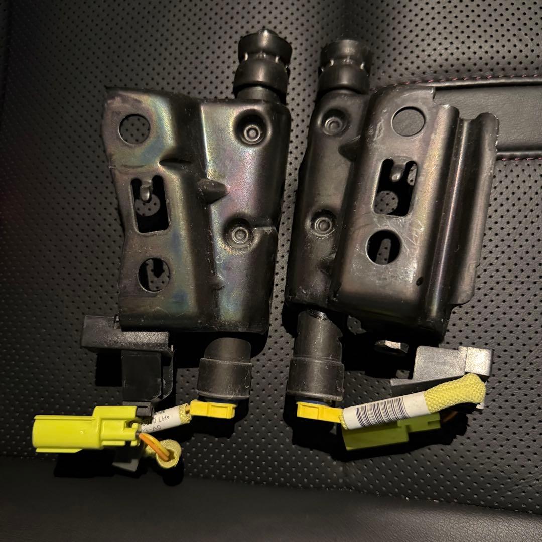 トヨタ 210系クラウン 純正 ポップアップフード