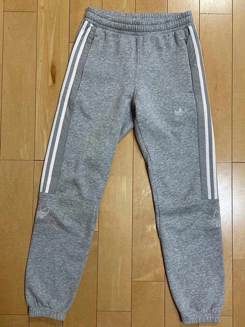 adidas ジップアップ パーカー　スウェット　セットアップ