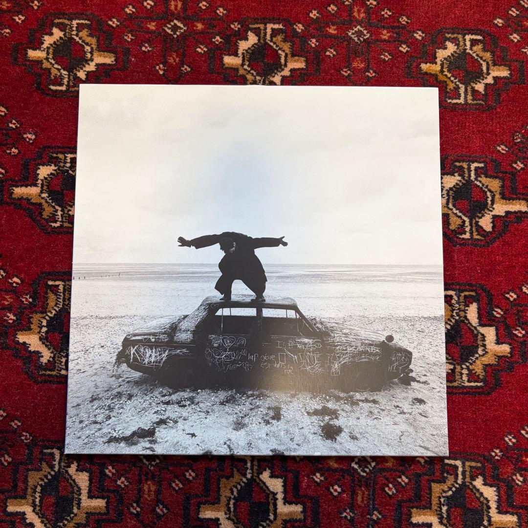 THE1975 being funny in a foreign レコード