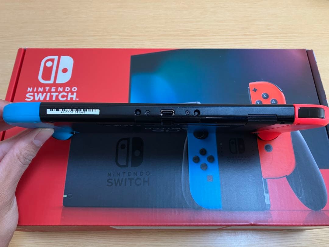 Nintendo Switch 本体 箱、付属品すべてあり（おまけつき）