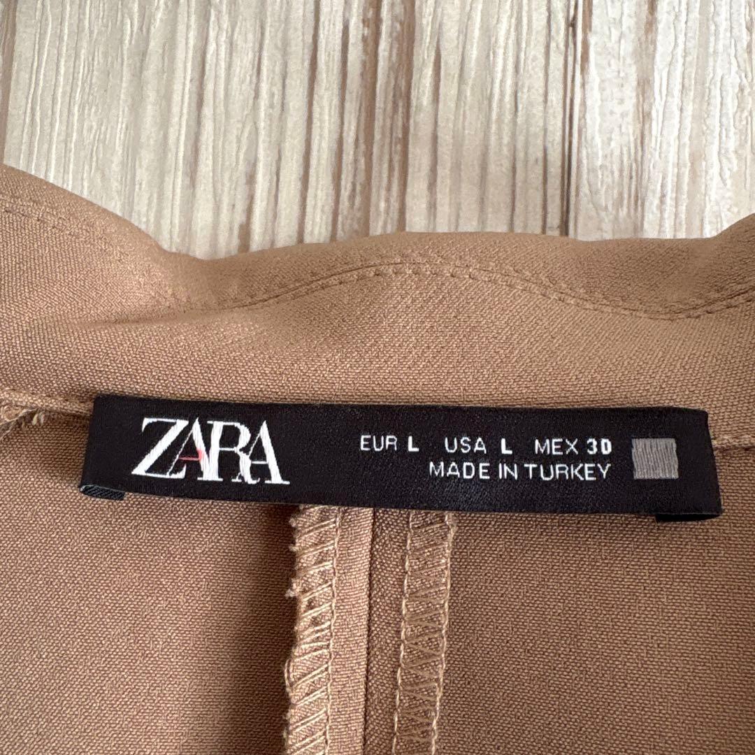 未使用に近い　完売商品　ZARAベルテッドトレンチコートワンピース　ジレ