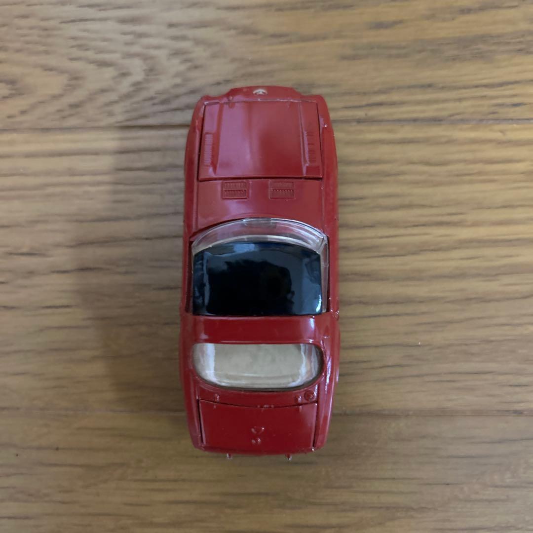 モデルペット トヨタスポーツ800 赤いオープンカー