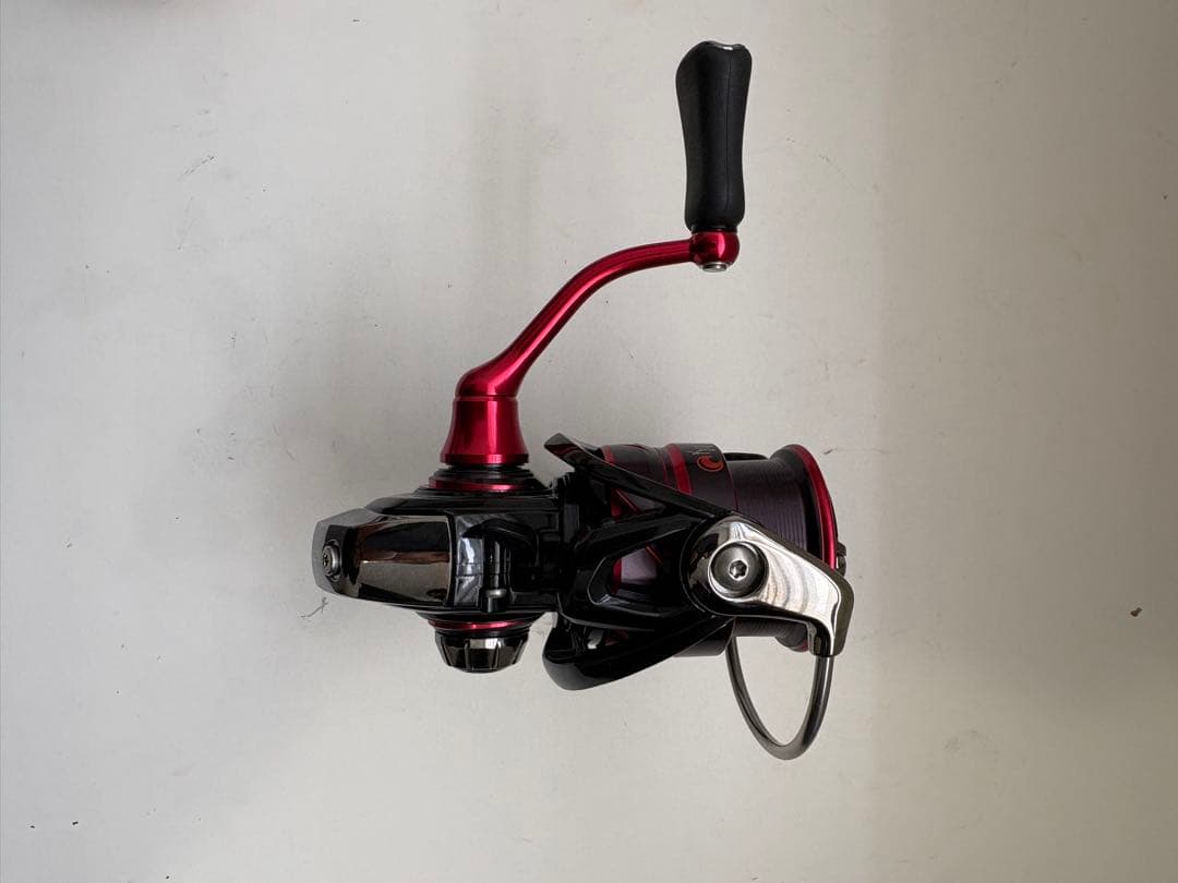 DAIWA 18 月下美人 MX LT2000S