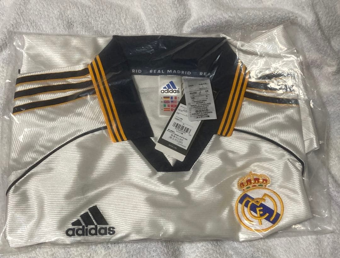 新品未開封 レアルマドリード 99-00 復刻 ユニフォーム
