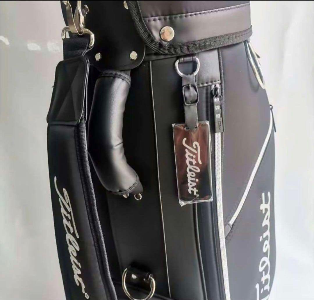 出ました！タイトリスト キャスター付き　キャディバッグ　たいへん便利