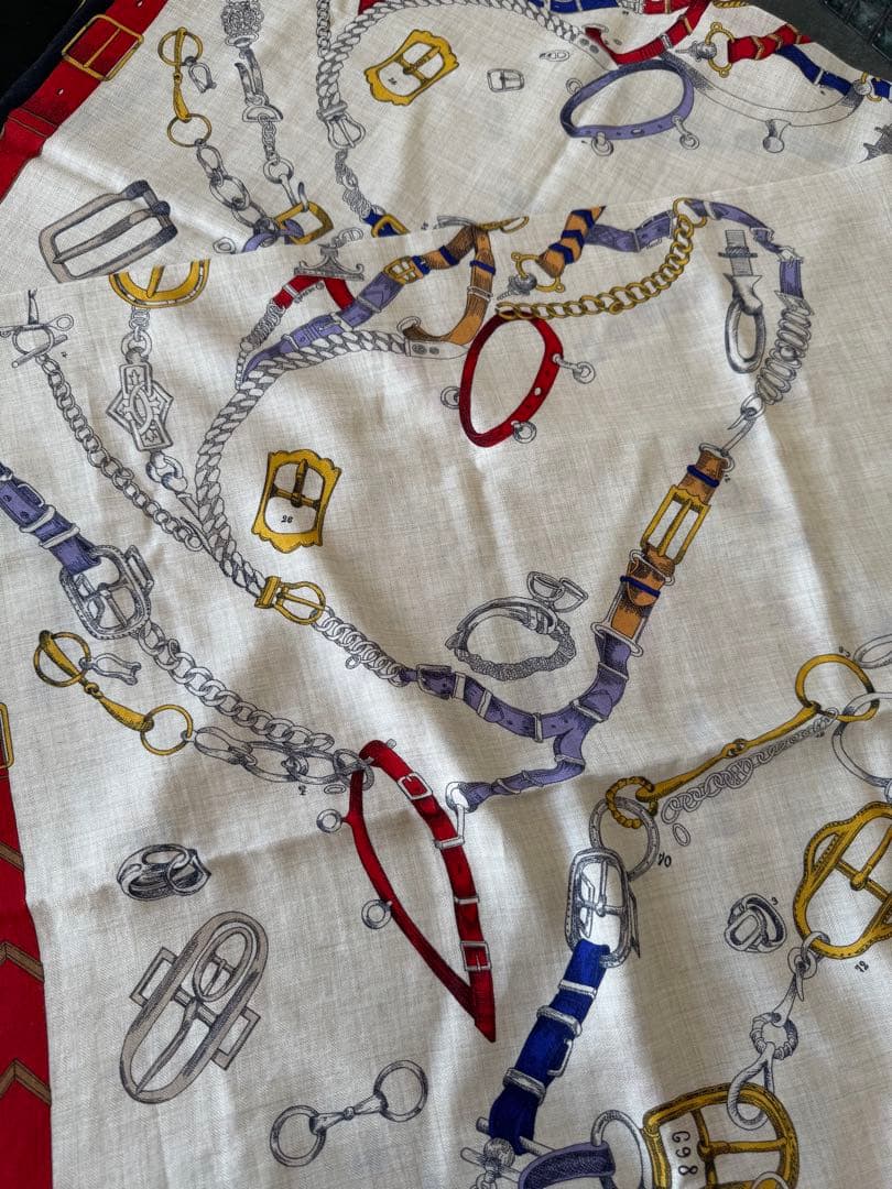 新品未使用タグ付き　エルメス　カレジェアン＜シュヴォー・デシェネ＞　カシシル