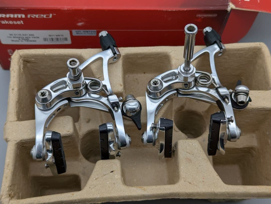 ■新品■ SRAM RED ブレーキキャリパー前後セット
