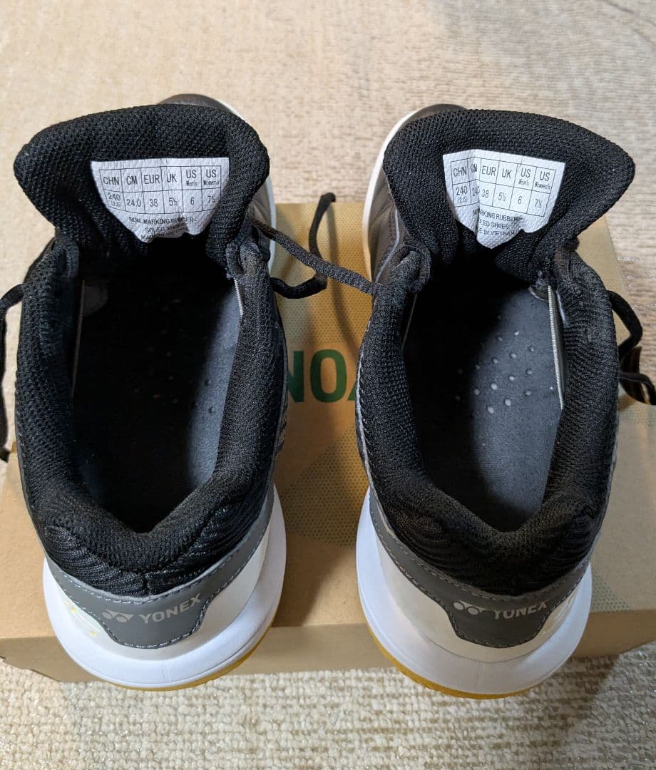 YONEX バドミントンシューズ パワークッション65 　24cm ブラック