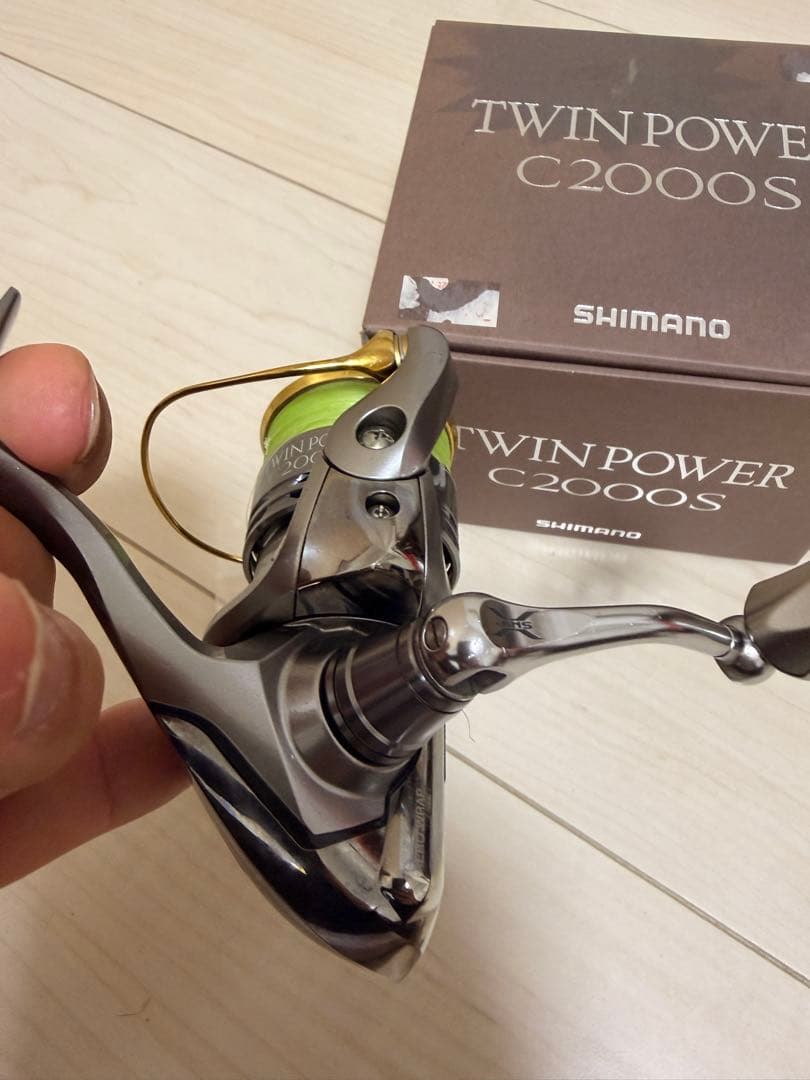 SHIMANO 11TWIN POWER C2000S スピニングリール
