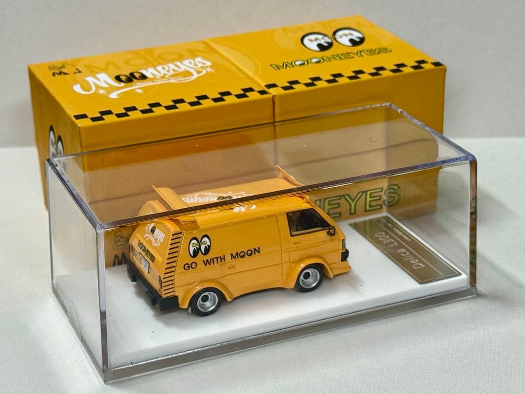 ☆MJモデル 1/64 三菱 デリカ MOONEYES ミニカー イエロー☆