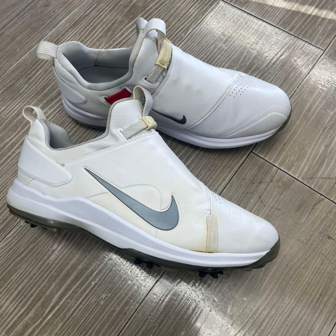 ナイキ　ツアープレミア