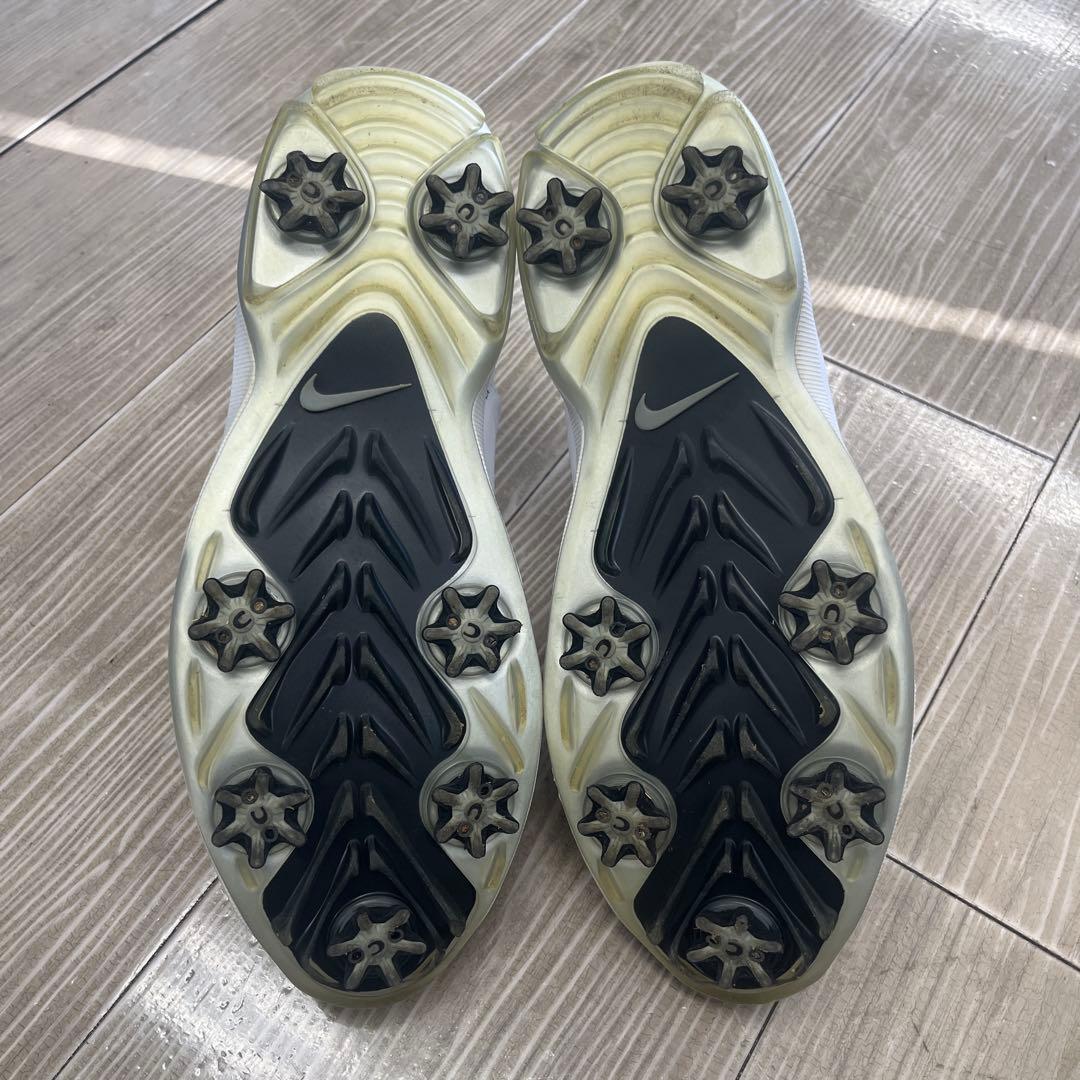 ナイキ　ツアープレミア