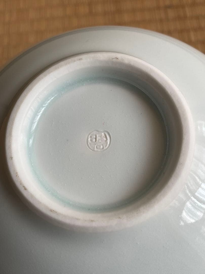 人間国宝　前田昭博　白磁壷　（共箱・共布・栞付き）