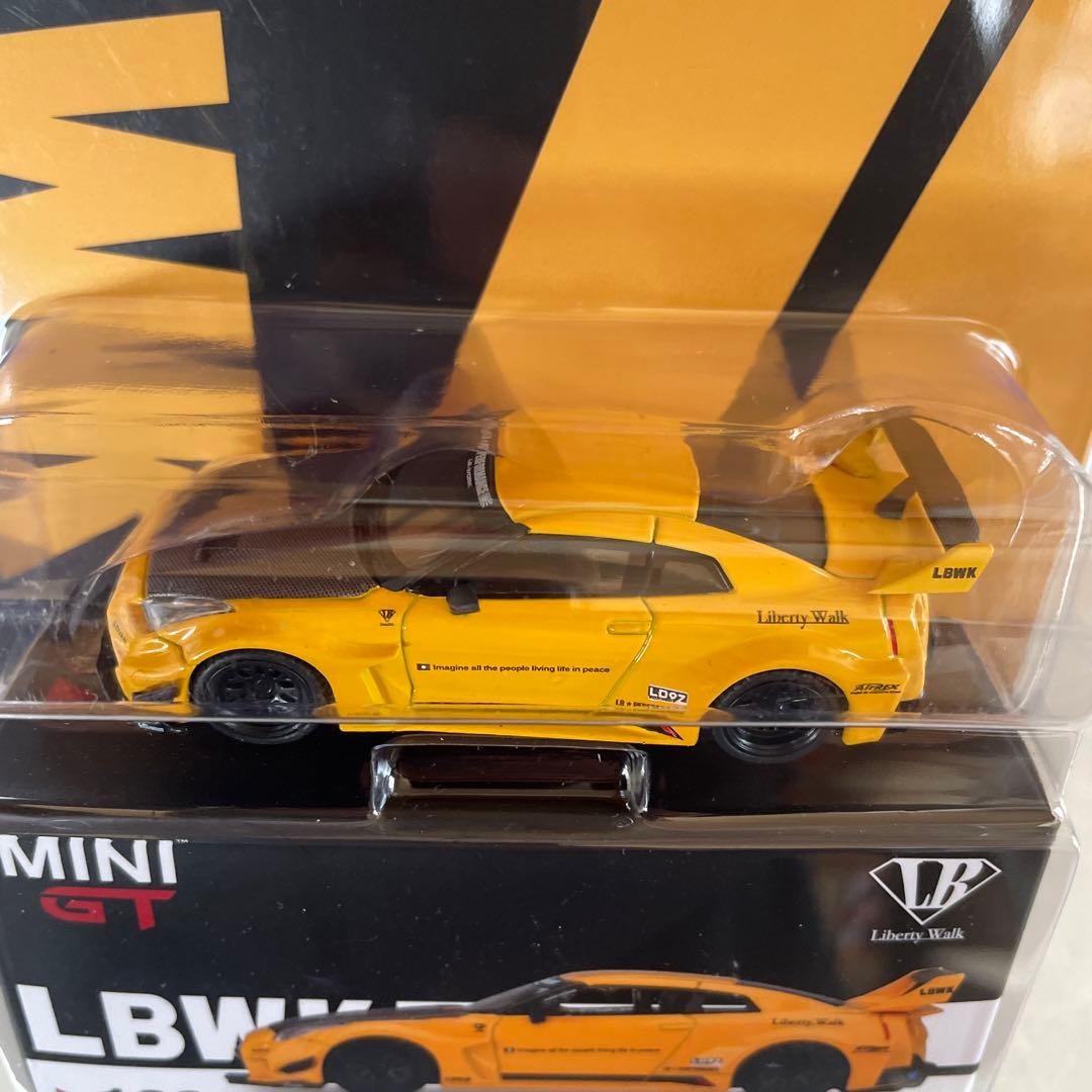 ミニGT 【北米限定】 LBシルエットワークスGT ニッサン 35GT-RR