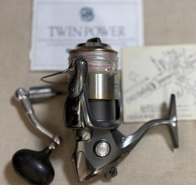 TWIN POWER 8000HG スピニングリール