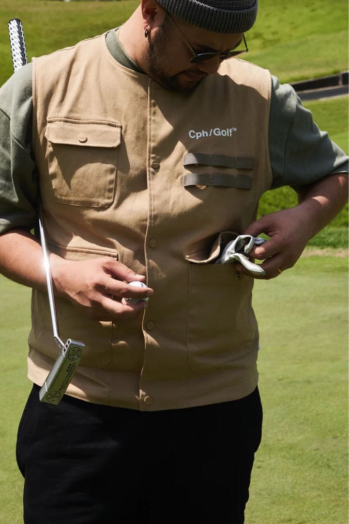 ベージュLサイズ　キャプテンズヘルムゴルフ　メンズ　アウターベスト