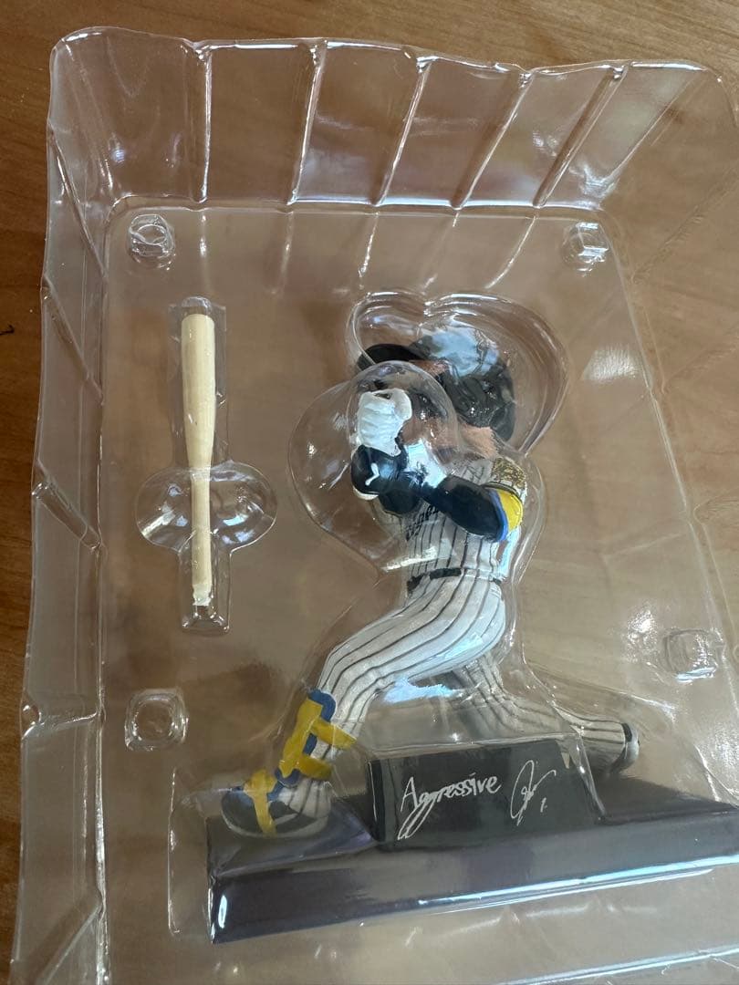 2025 阪神タイガース　森下翔太選手　ボブルヘッド　フィギュア