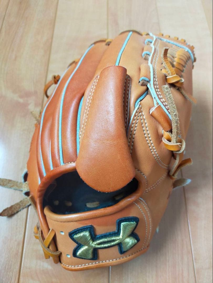 Under Armour 軟式グローブ