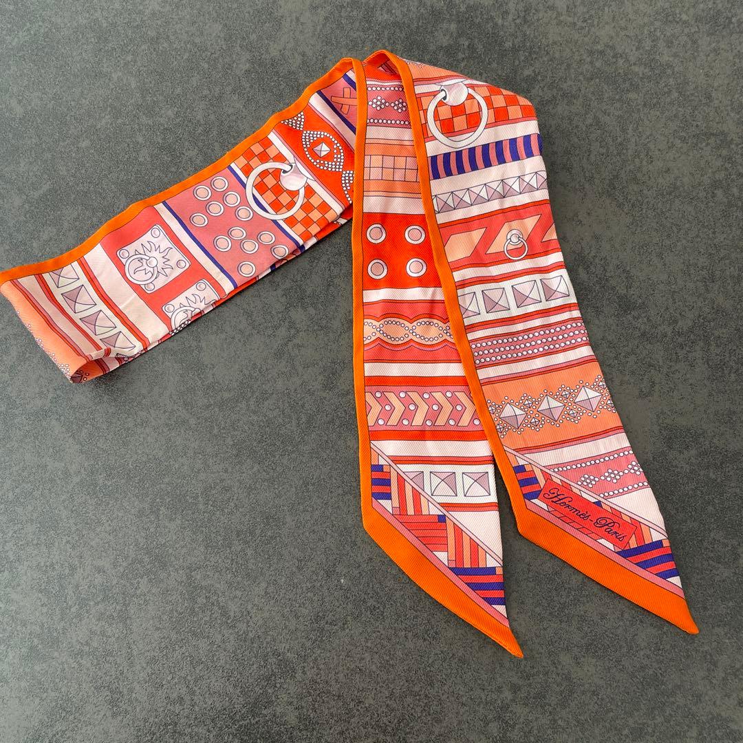 y*i様 エルメスHERMÈS 銀座正規店購入　カデナ柄スカーフ ロゴあり　ツイ