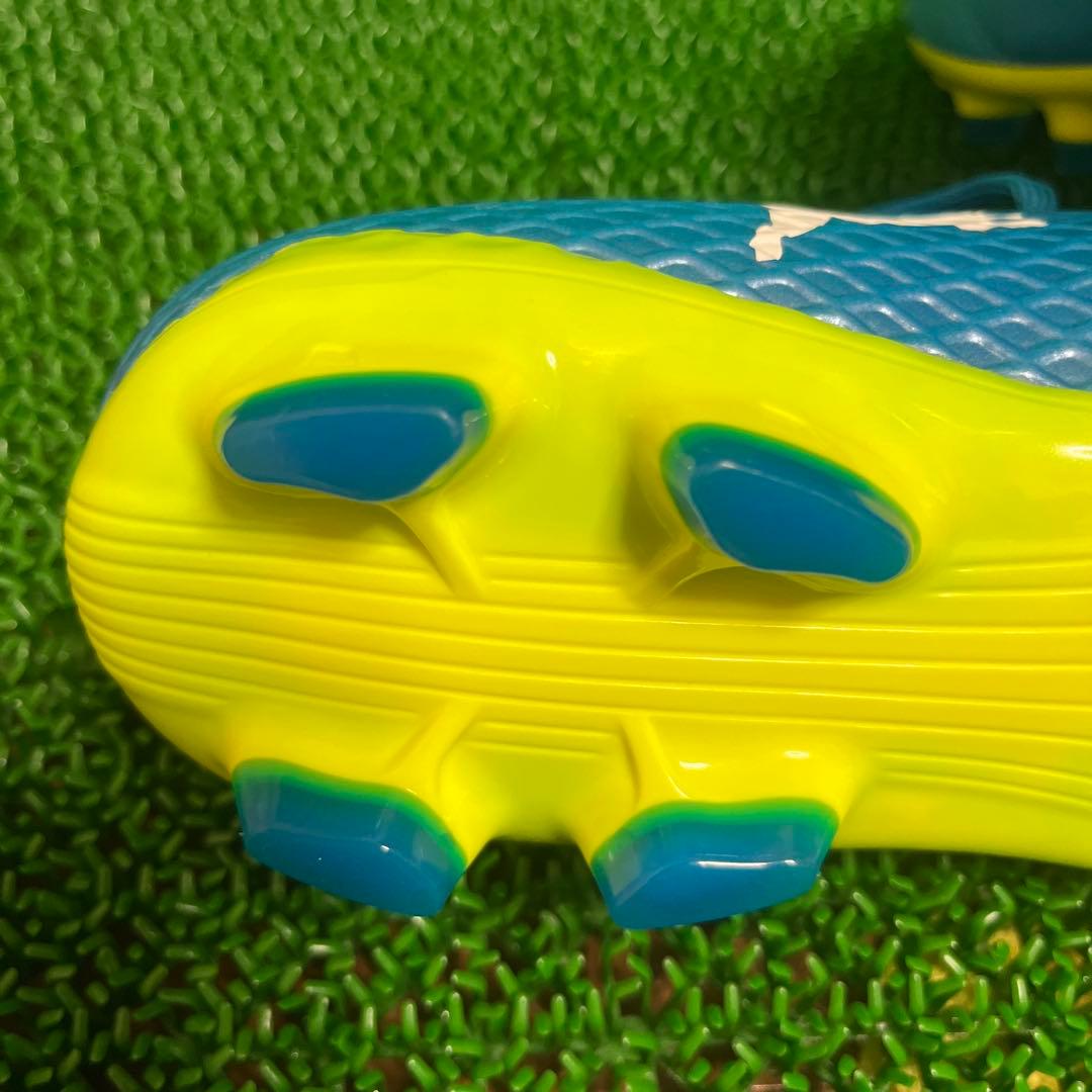 プーマ サッカースパイク プーマワン 17.2 HG(ブルー×イエロー)