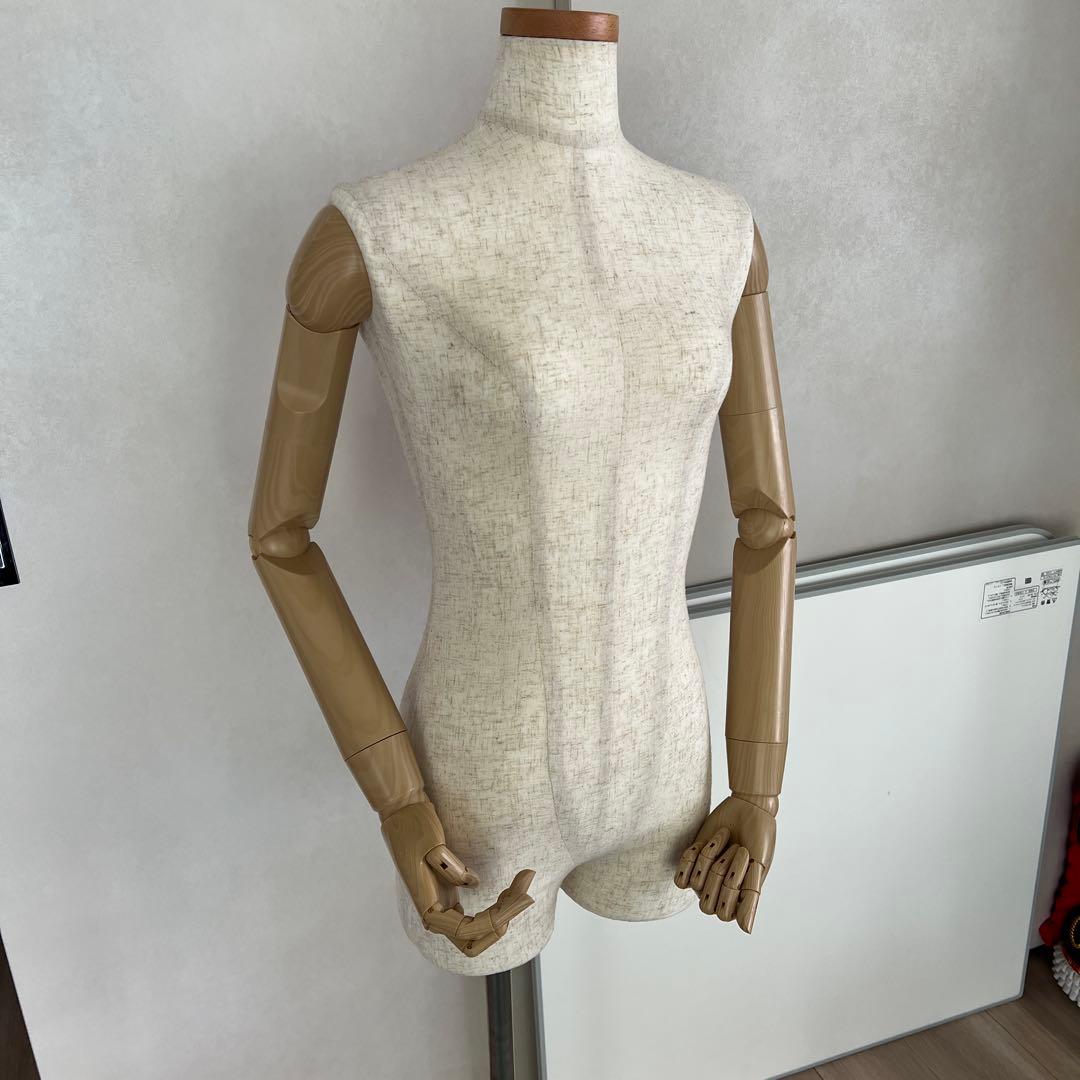 可動型マネキン