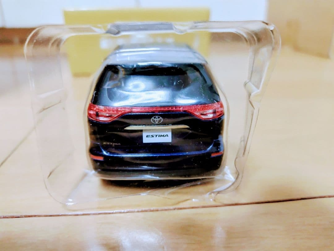 非売品【限定1000台生産】トヨタ　エスティマ　カラーサンプル　ミニカー
