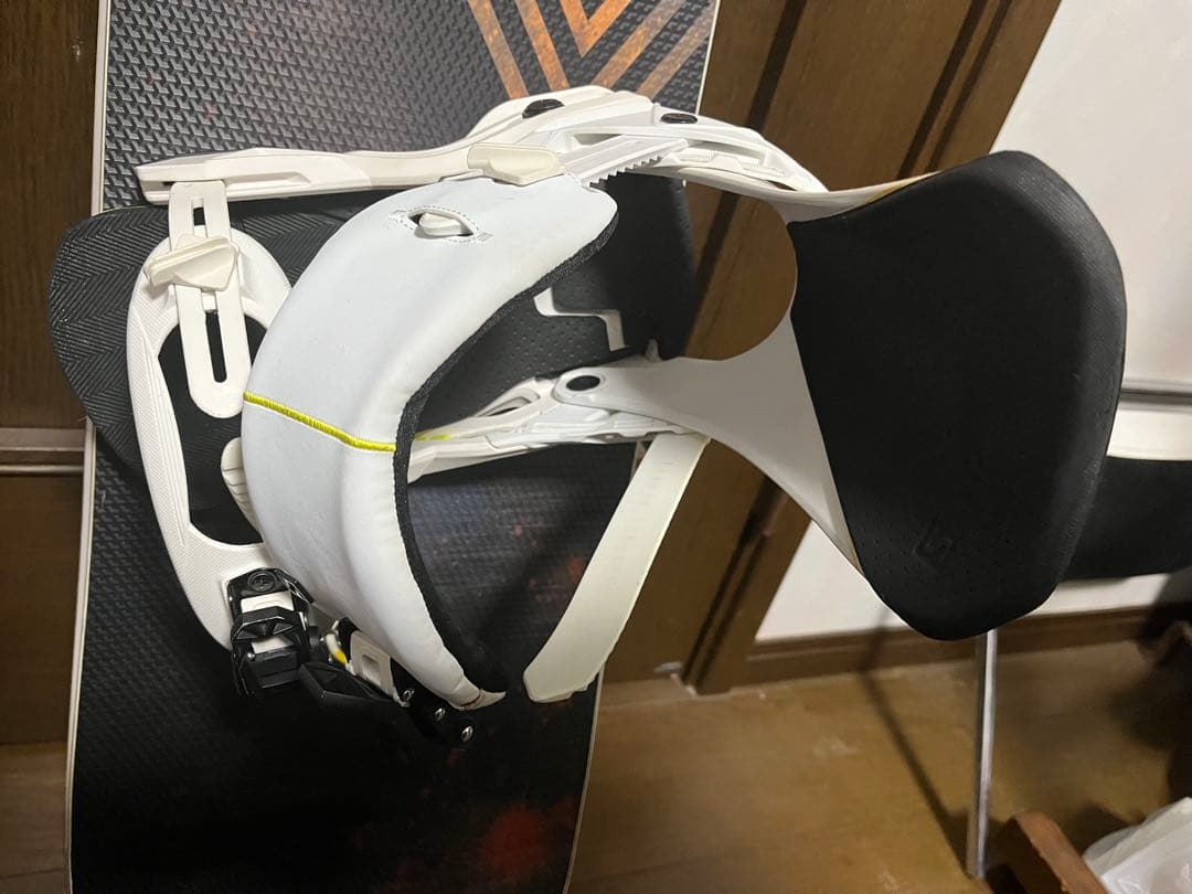 スノーボード NEVER SUMMER SALOMONビンディング付