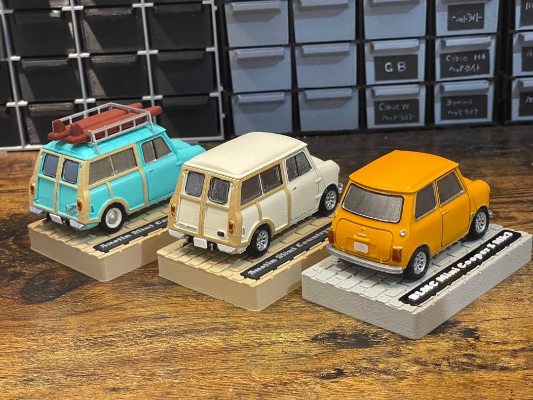 【traveller】クラシックミニ　ミニカー３台セット