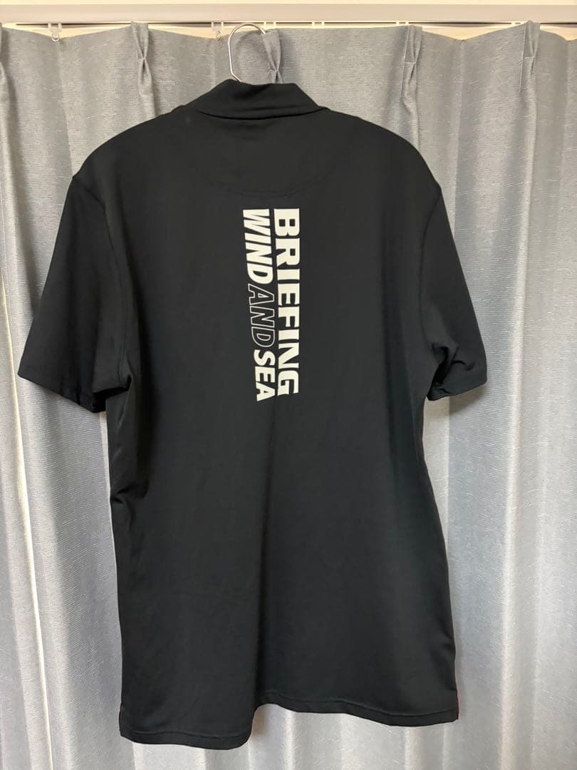 BRIEFING wind and sea モックネックシャツ