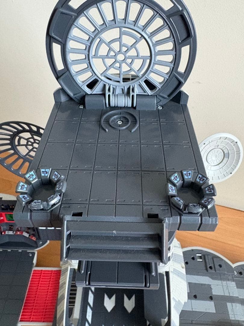 スターウォーズ 超変形デス・スター メタコレ ジオラマ フィギュア