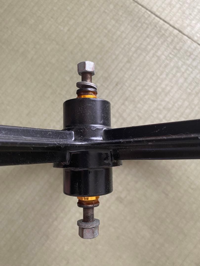 700c マグネシウム　バトンホイール　フロントのみ