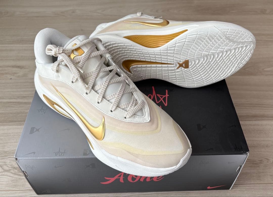 NIKE バッシュ A ONE EP(オフホワイト×ゴールド)メンズ28cm対応