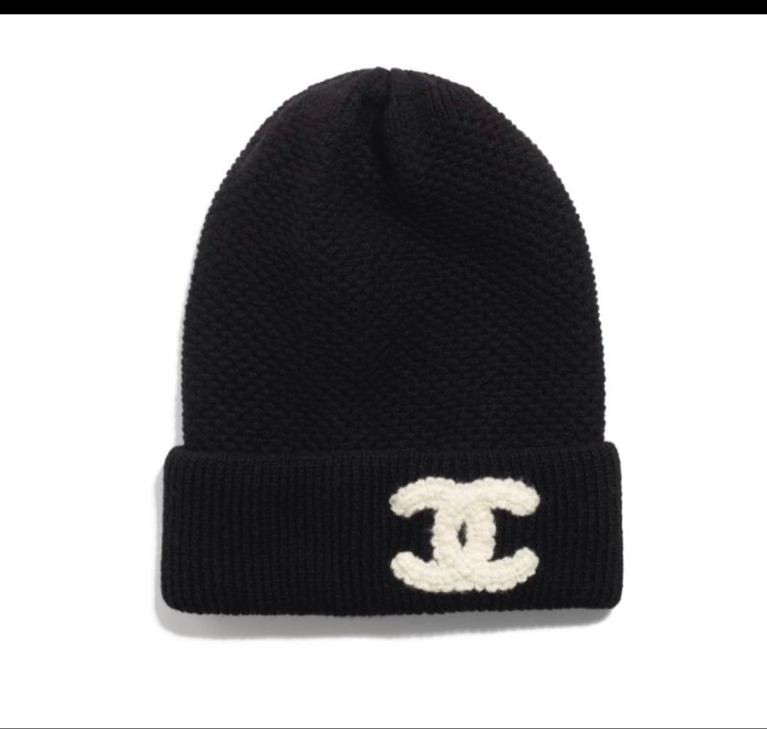 CHANEL 入手困難　大人気♡ ニット帽　ブラック　ホリデーラッピング