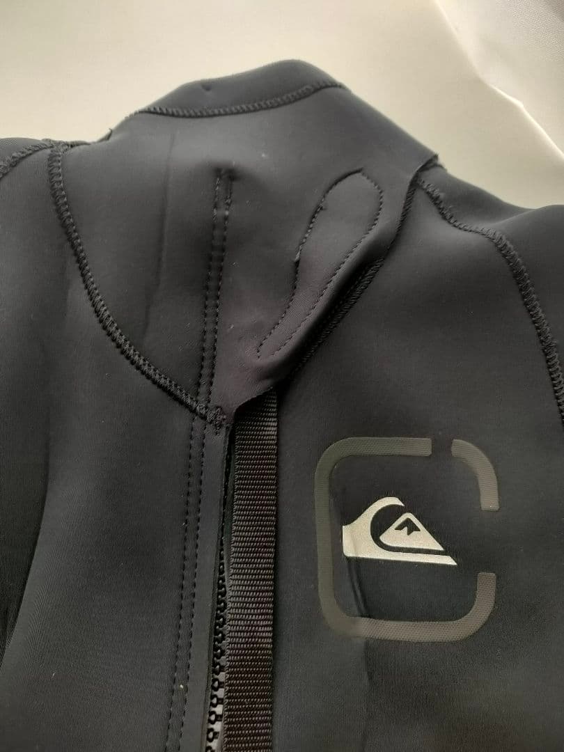 【値下げ】Quiksilver　スプリングウェットスーツ　MLサイズ