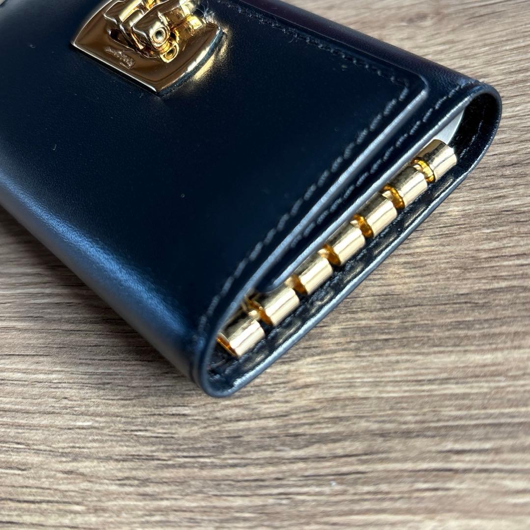 美品Salvatore Ferragamo ブラック キーケース　フェラガモ
