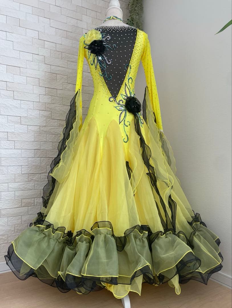 社交ダンス　スタンダードドレス⭐️イエロー＆ブラック