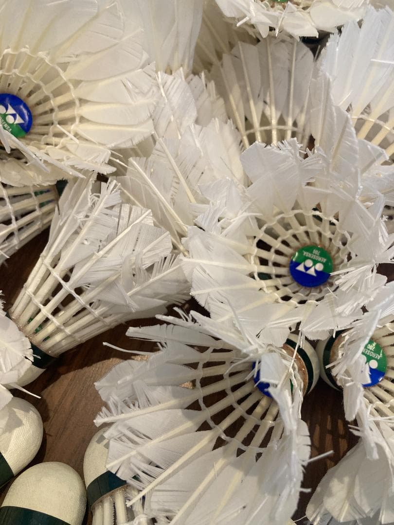 バドミントン　エアロセンサ700　中古シャトル　120個