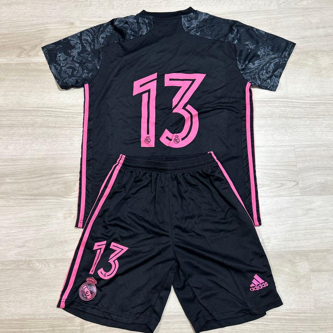 上下５着セット❗️レアルマドリード　レプリカユニフォームセット