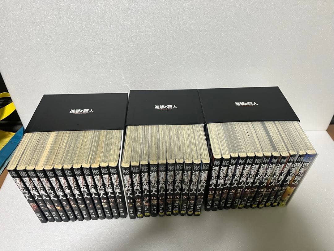 やす　進撃の巨人　コミックセット