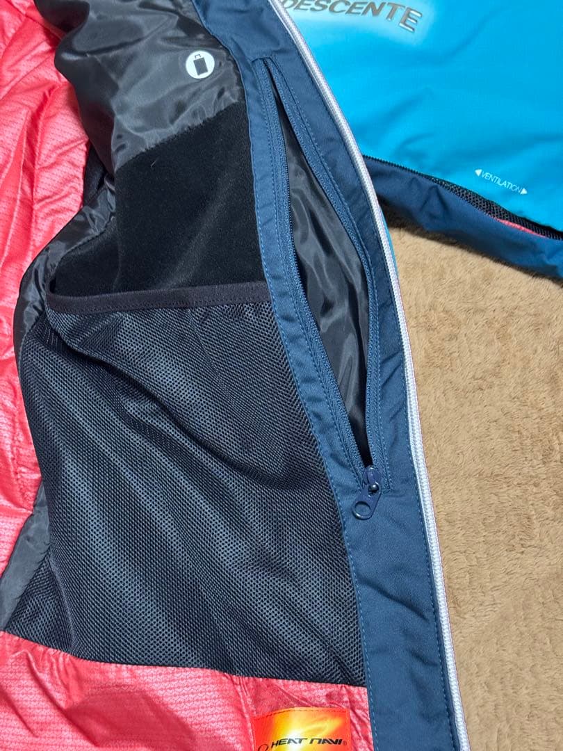 デサントSUBARU スキーウェア Lサイズ上下セット