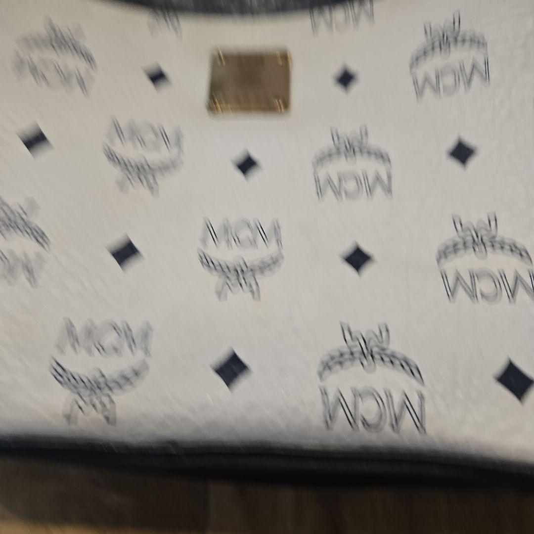 MCM 　ショルダーバッグ