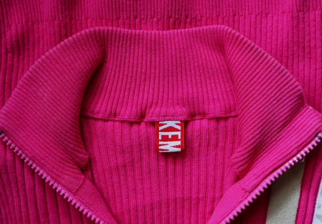 ❤️BIKKEMBERGS❤️かわいい ピンクストレッチ セーター ジッパー付き♪