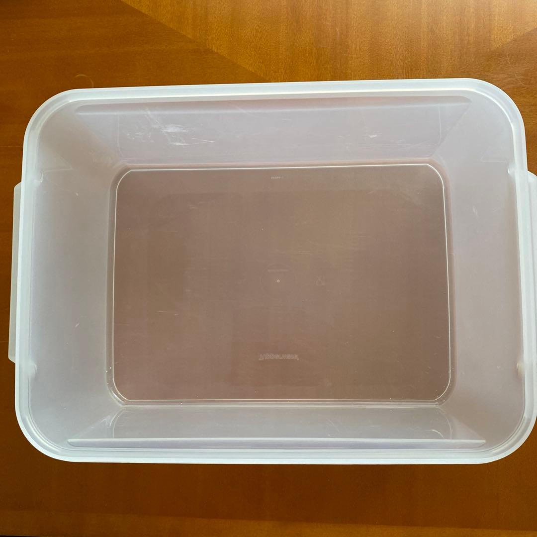 タッパーウェア 食品保存容器 半透明プラスチック ピンク　used2こセット