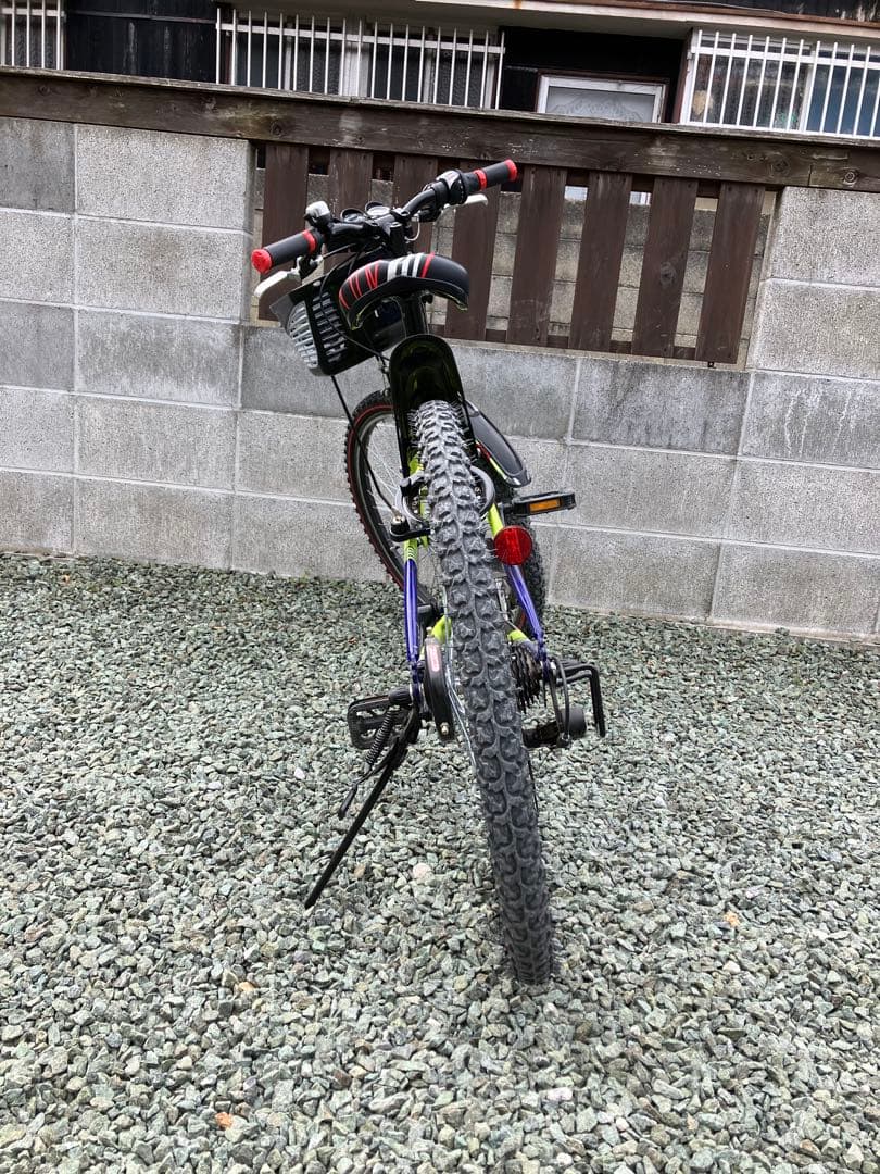 BRIDGESTONE キッズバイク 蛍光グリーン 松山市近郊で手渡し希望