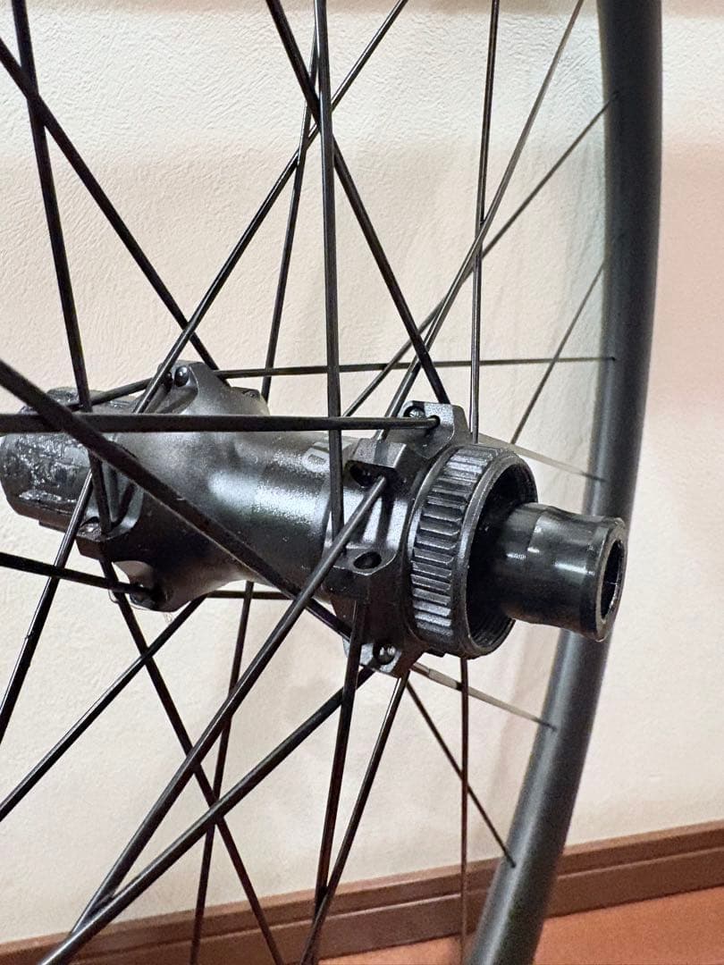 CRD-351 DT Swissハブ 35mm カーボンホイール【走行3km】