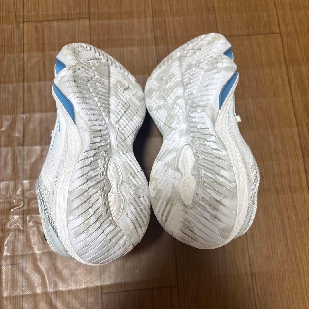 シューズ(女性用) ASICS NOVA SURGE LOW White/Waterscape