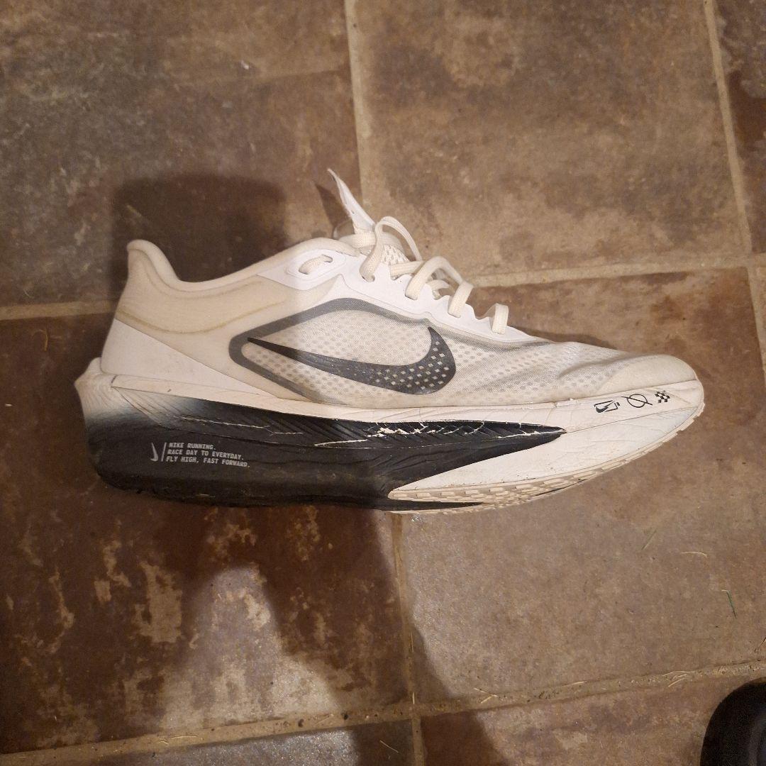 Nike Zoom Fly ホワイト/ブラック　27.5センチ